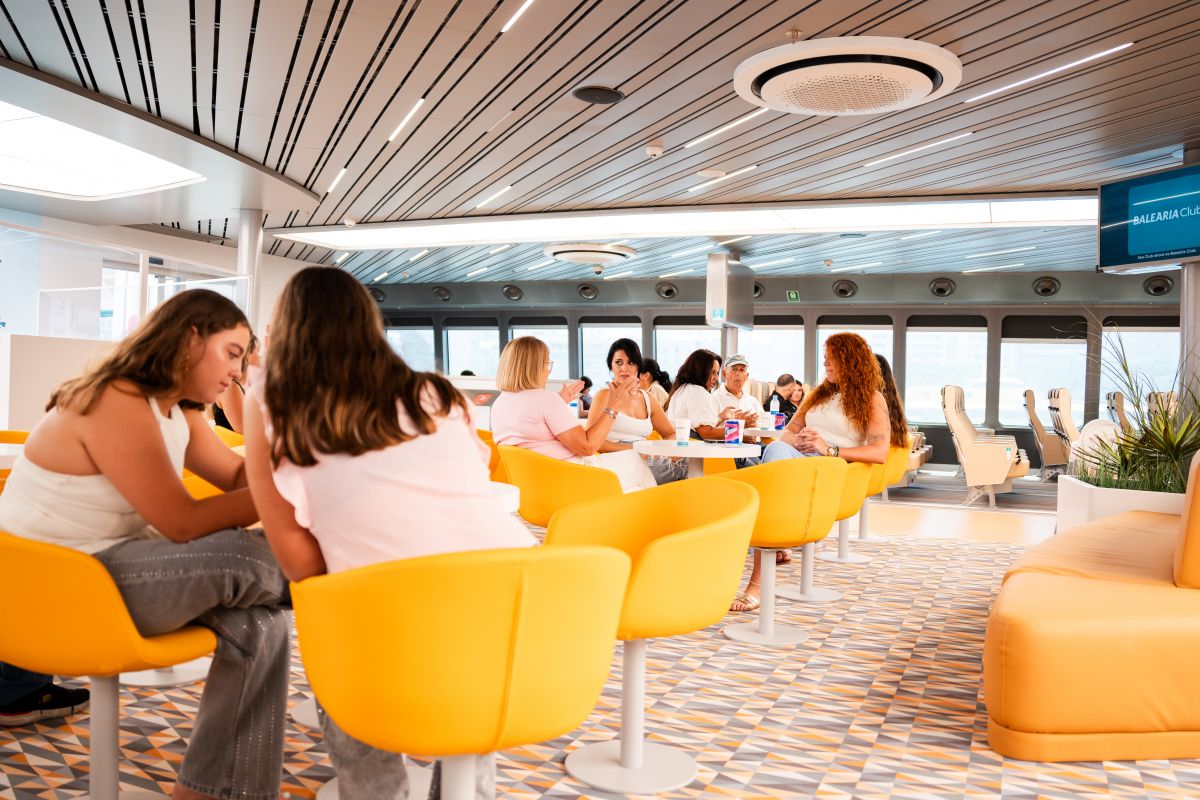 De isla en isla, cada viaje cuenta: descubre las ventajas de Baleària Club en Canarias