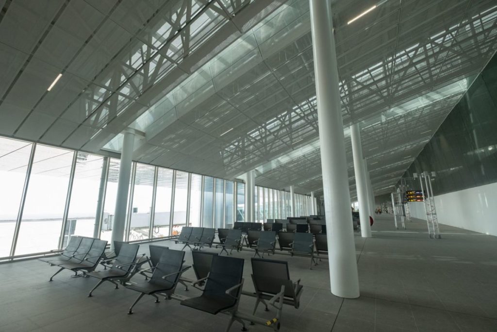 Ashotel plantea adaptar al contexto económico actual el concurso del aeropuerto Tenerife Sur