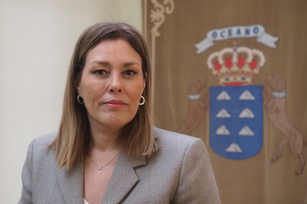 Astrid Pérez, presidenta del Parlamento de Canarias