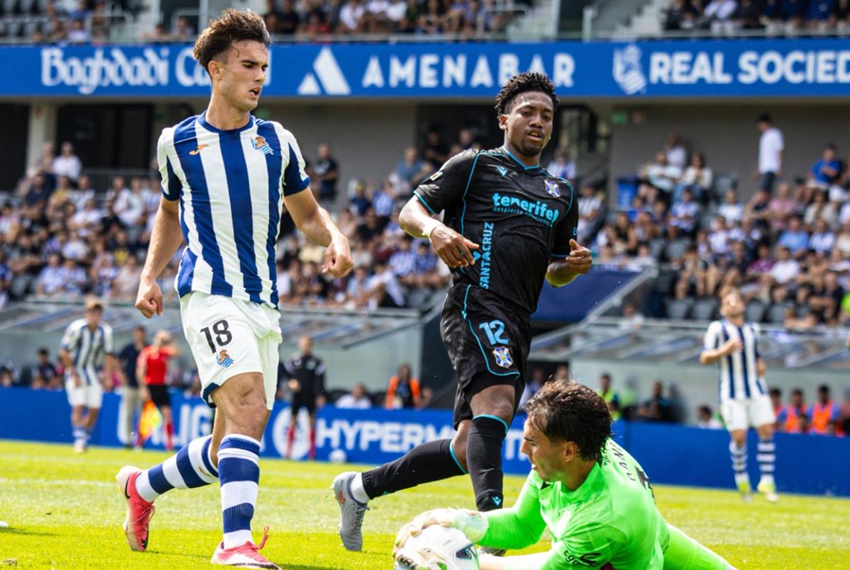 El CD Tenerife se deja dos puntos en Zubieta (1-1)