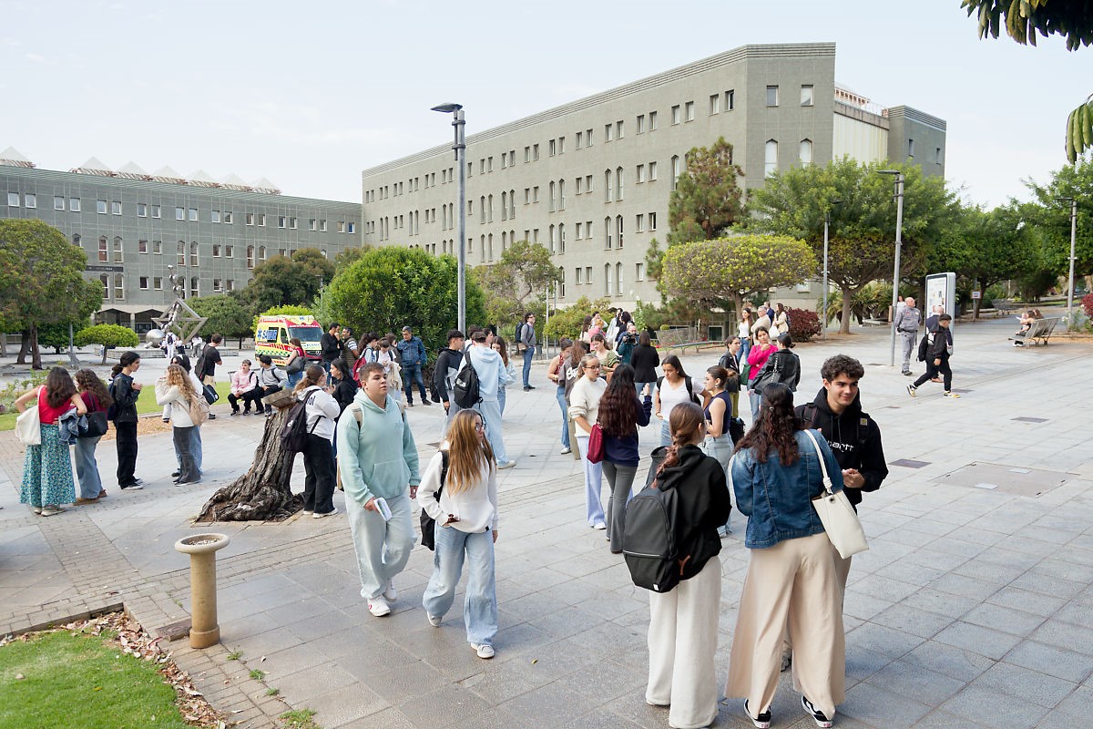 Los horarios escalonados en la Universidad alivian la TF-5