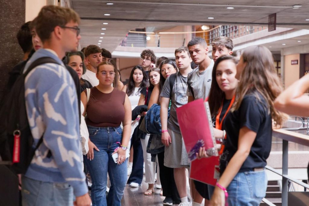Los horarios escalonados en la Universidad alivian la TF-5