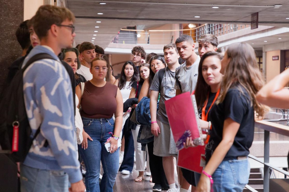 Los horarios escalonados en la Universidad alivian la TF-5