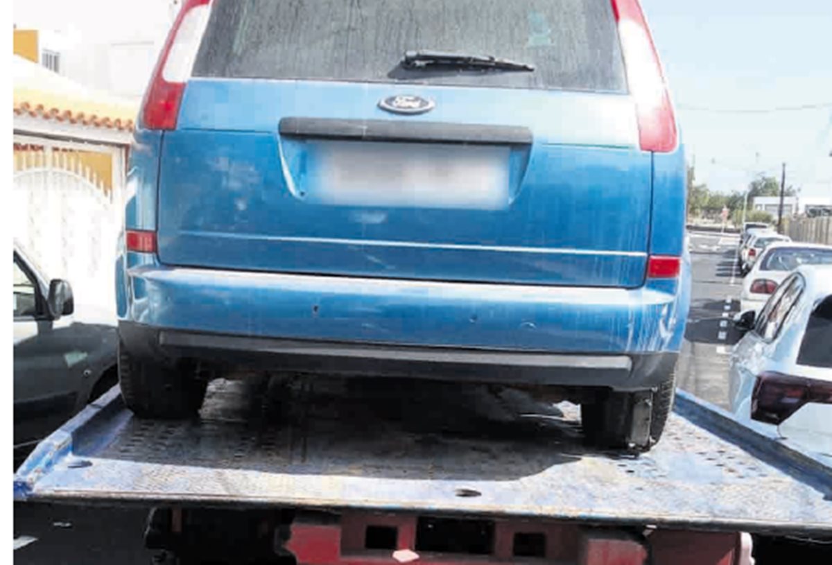 San Miguel de Abona prevé retirar unos 300 coches abandonados de sus calles