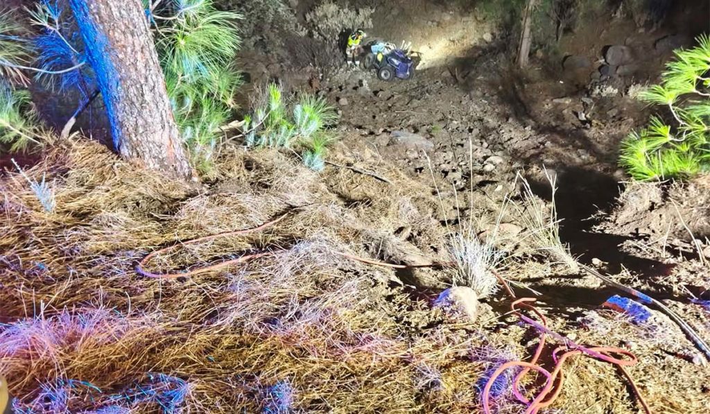 Caen con un quad por un barranco en Tenerife: una mujer sufre heridas graves