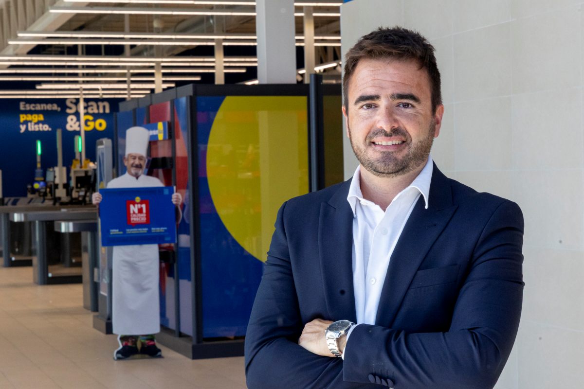 Carlos Martínez, director provincial de Lidl en Santa Cruz de Tenerife