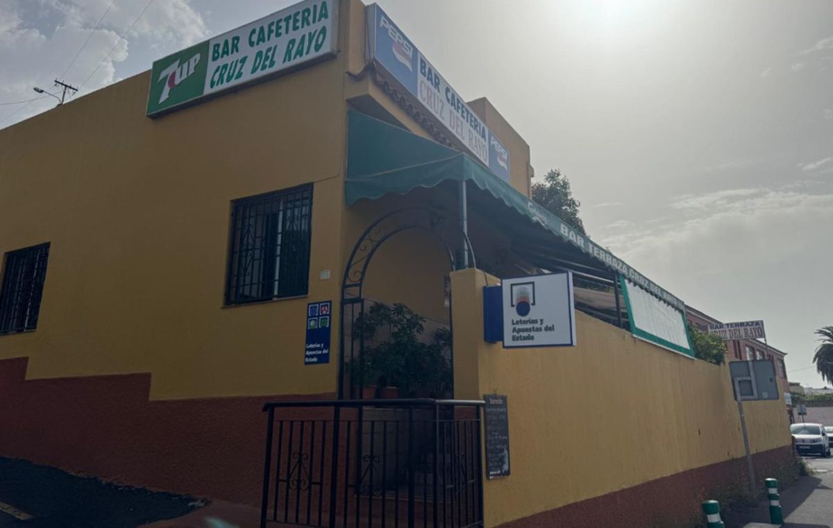 Bar Cafetería Cruz del Rayo, en La Vera (Tenerife), donde se validó el boleto de La Primitiva premiado con 43.575,41 euros