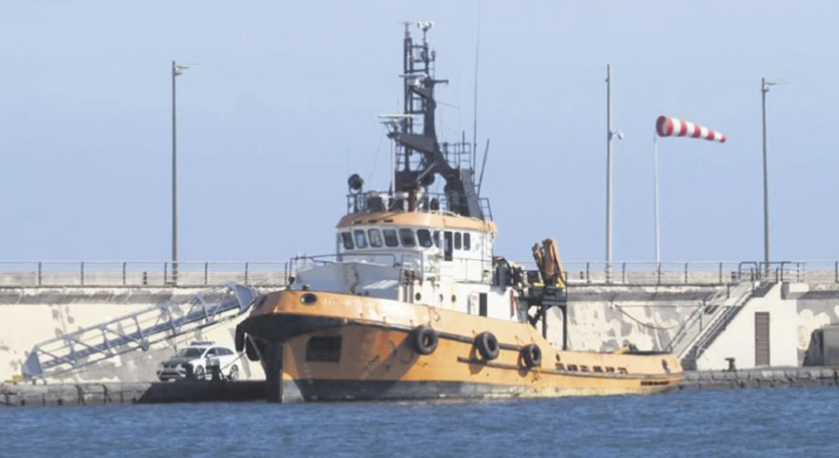 El remolcador GT Victoria llegó el pasado lunes al puerto de Santa Cruz de Tenerife. | DA