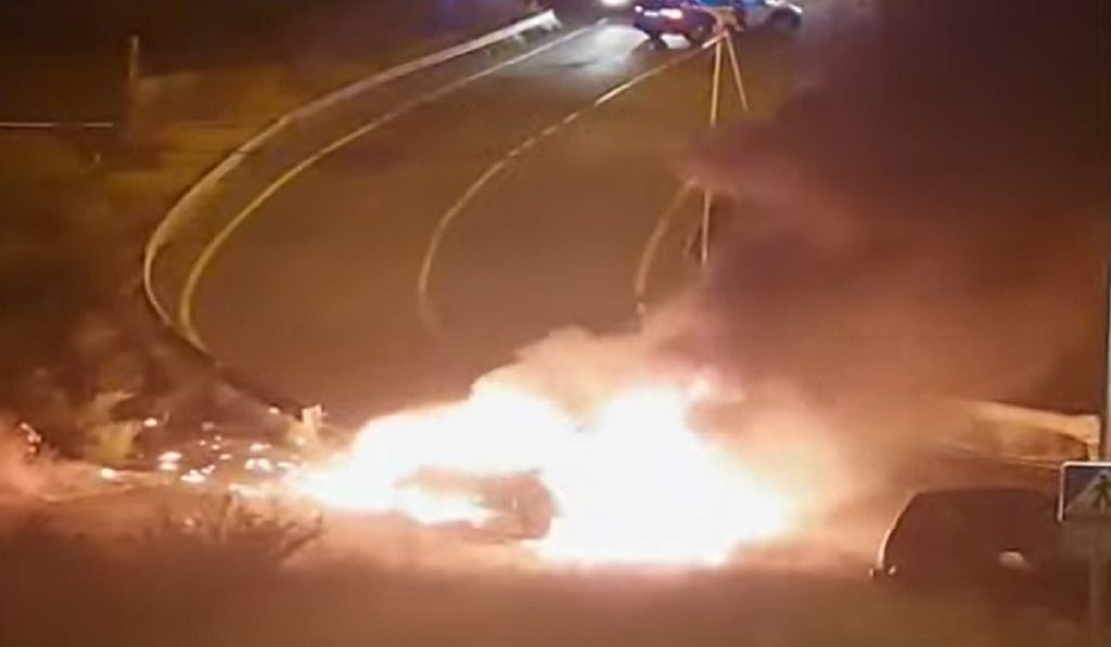 Un nuevo incendio de un vehículo en La Gallega reaviva la alarma vecinal en Santa Cruz de Tenerife