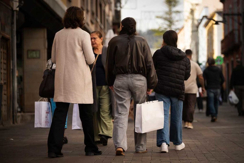 Malestar en el comercio de La Laguna por el retraso en el pago de los bonos de dinamización