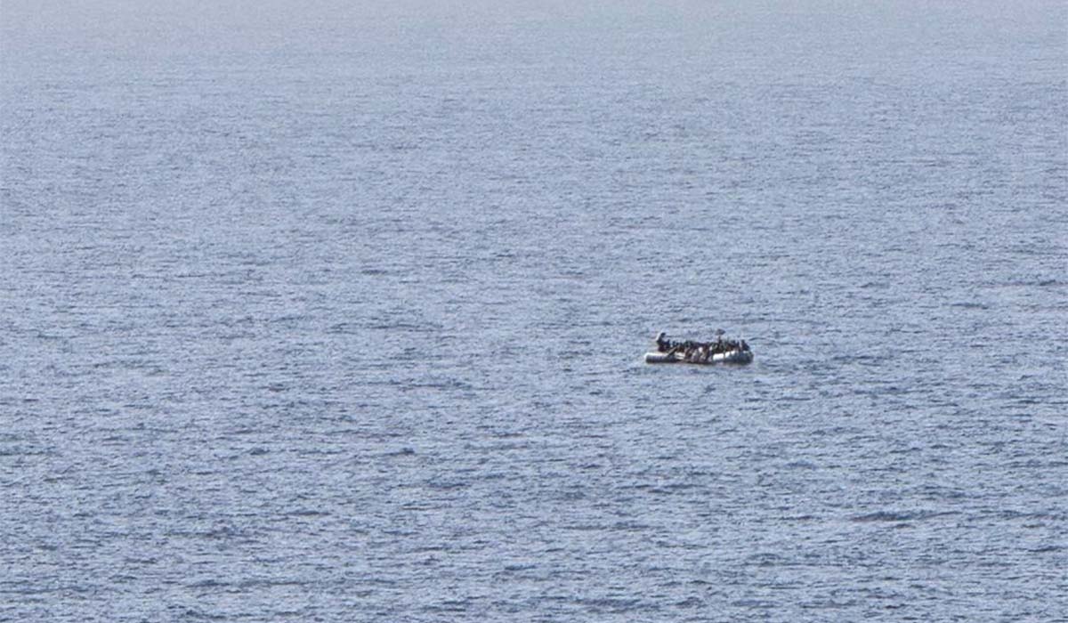 Seis menores, entre las 148 personas rescatadas cerca de Lanzarote