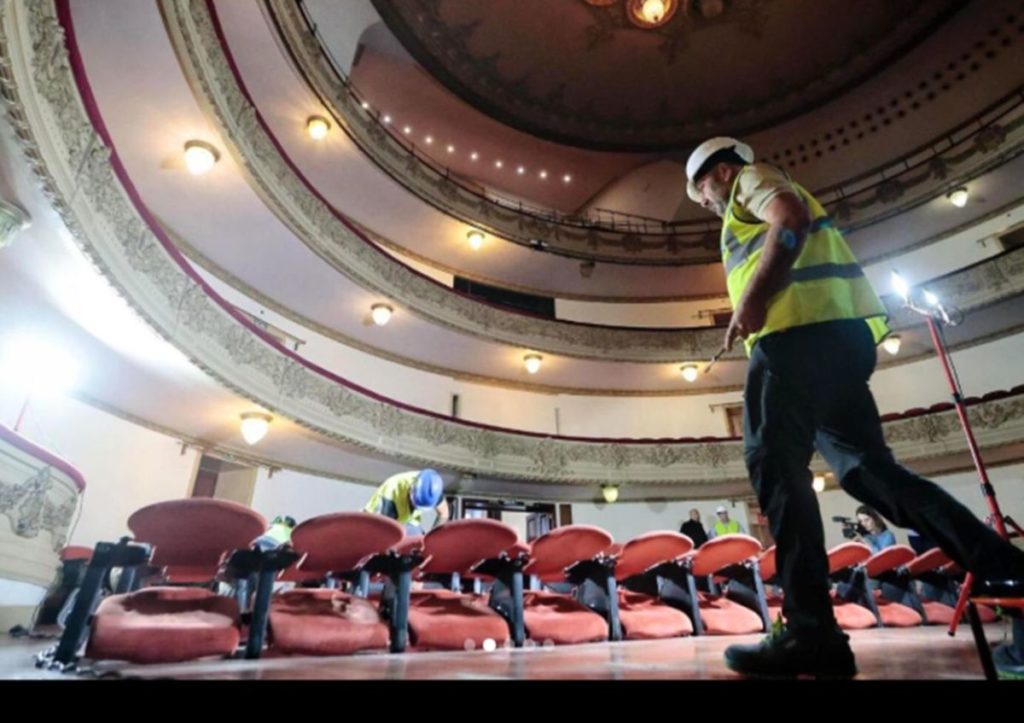 Una plaga de termitas obliga a paralizar parcialmente las obras de rehabilitación del Teatro Guimerá