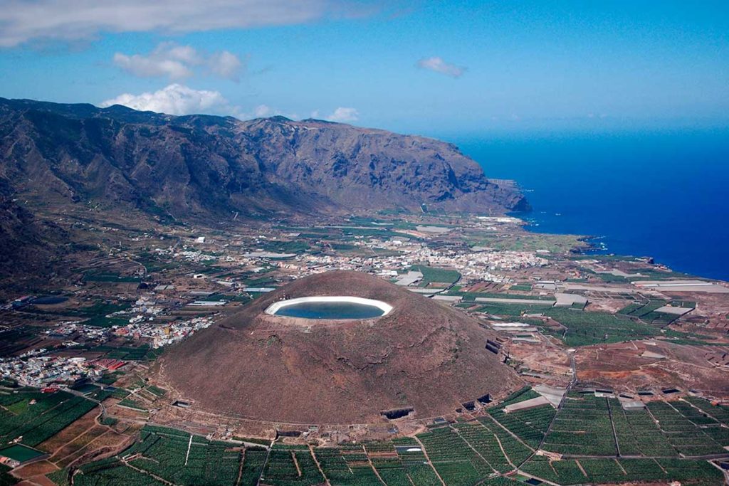 Piden 25 años de cárcel para el acusado de matar a pedradas a un hombre y quemar su cadáver en Tenerife