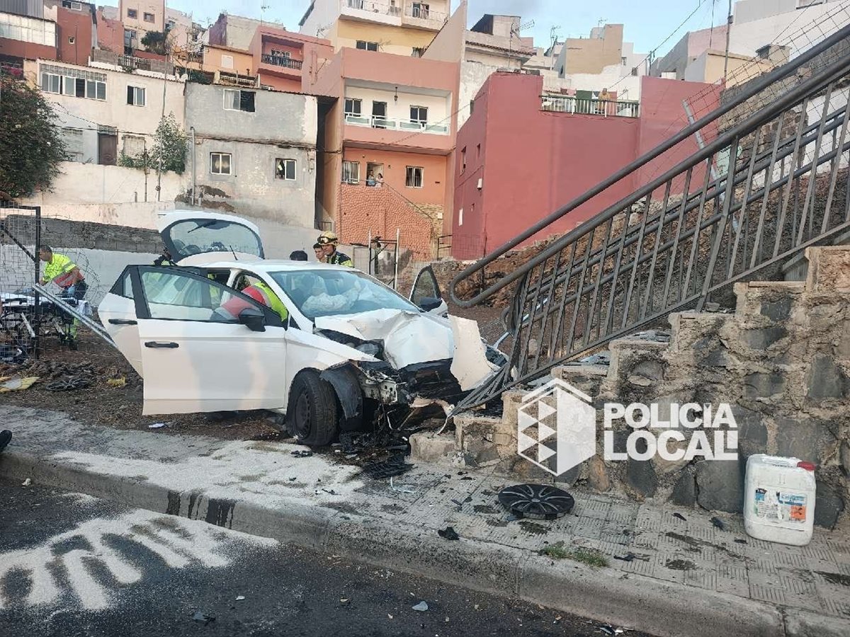 Herido un conductor tras salirse de la vía en Taco