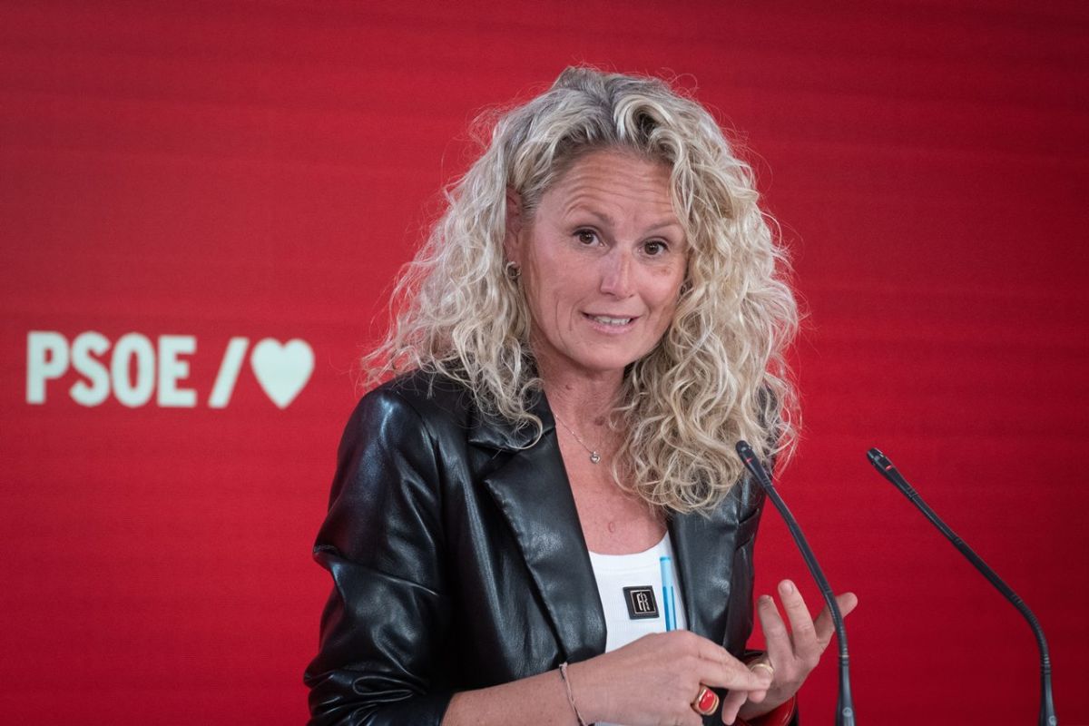 Dimite Montse Mínguez, portavoz de la Ejecutiva Federal del PSOE