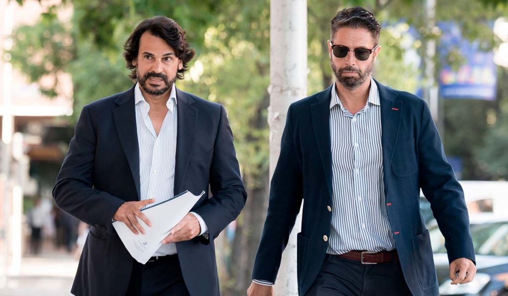 Un directivo de Quirón, imputado por el presunto soborno de la pareja de Ayuso