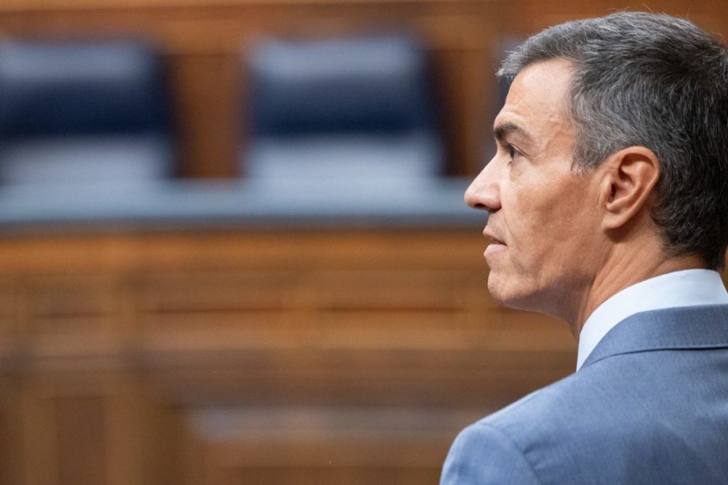 Dirigentes del PSOE y ministros plantean elecciones anticipadas si caen los decretos de vivienda