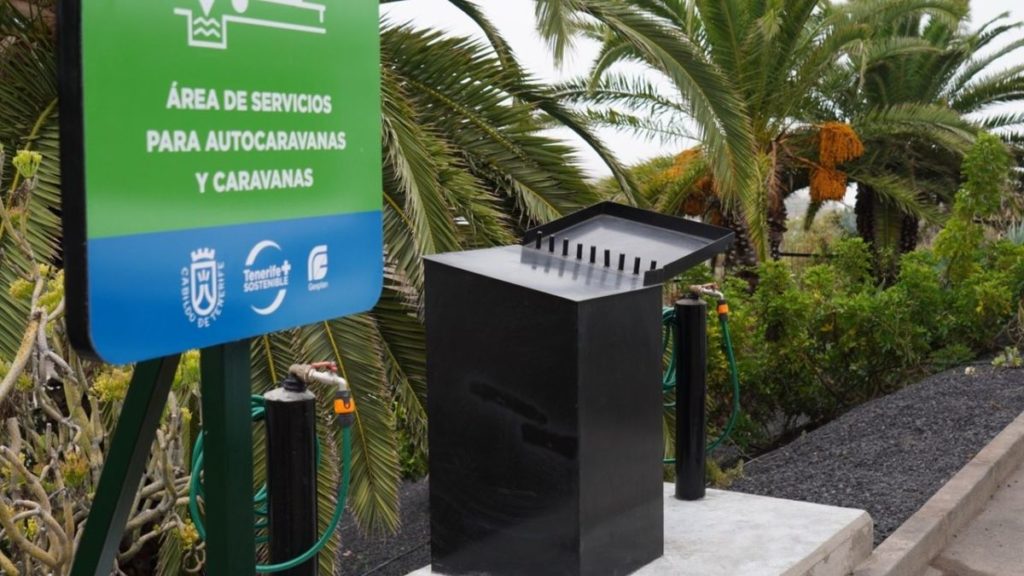El Cabildo de Tenerife abre el primer área de servicios para caravanas en la comarca de la Isla Baja