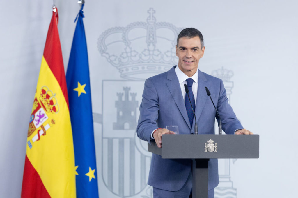 El Gobierno dará hasta 50.000 euros sin intereses para comprar la primera vivienda: quién podrá pedirlos