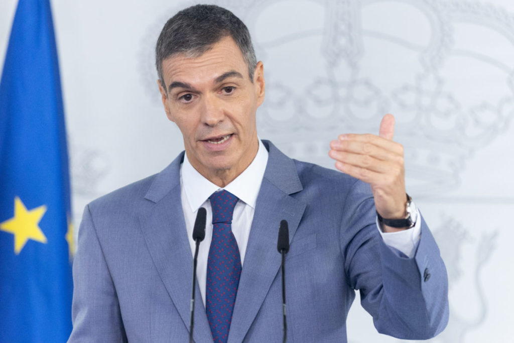 Sánchez acusa al PP de “judicializar la política” en lugar de responder a los problemas como hace el Gobierno