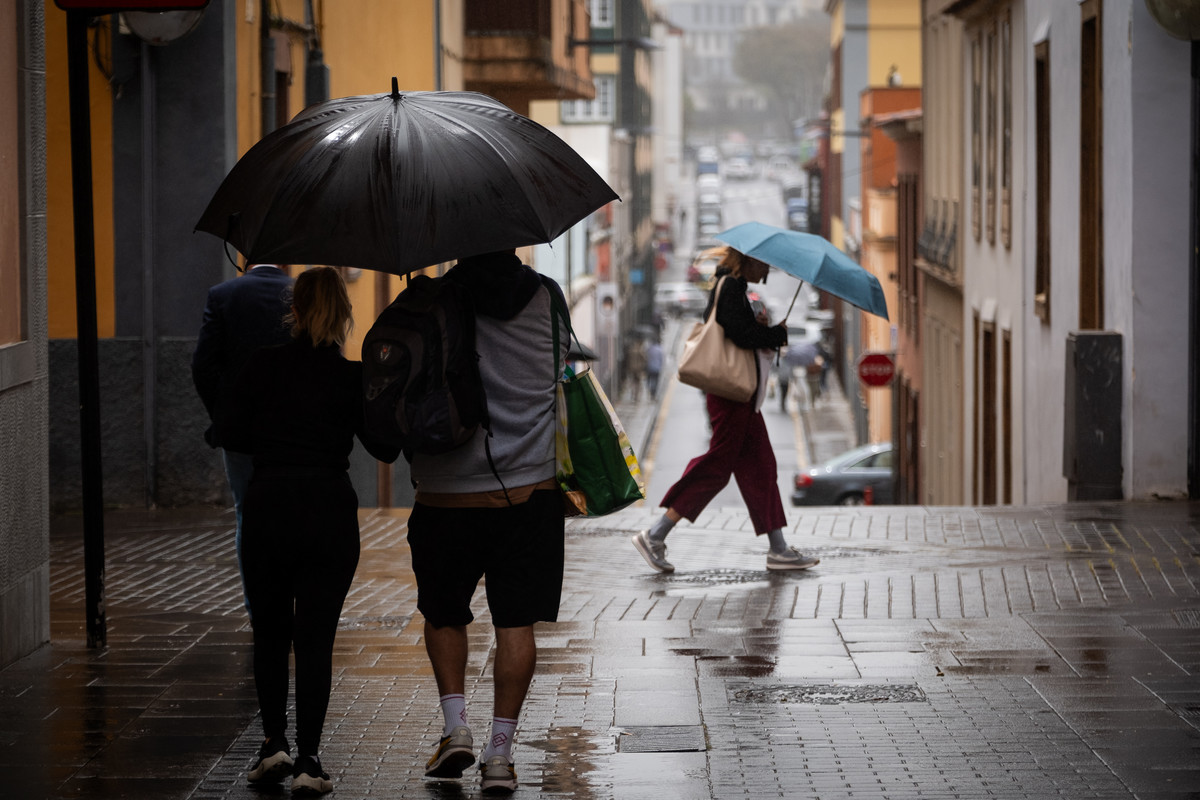 La Aemet prevé lluvias y posibles tormentas este sábado en Canarias