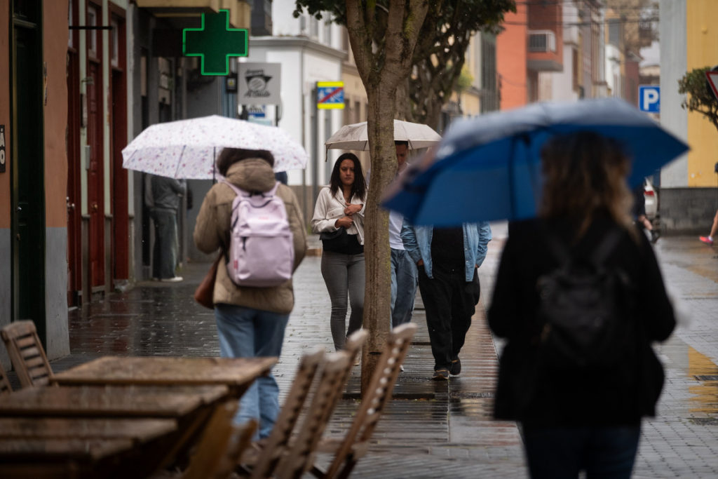 Canarias extiende la prealerta por lluvias a cinco Islas: hasta 15 litros en una hora y posibles tormentas