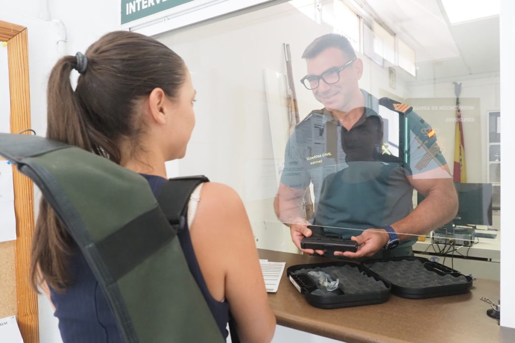 Las armas de fuego olvidadas en domicilios, en el punto de mira de la Guardia Civil en Canarias