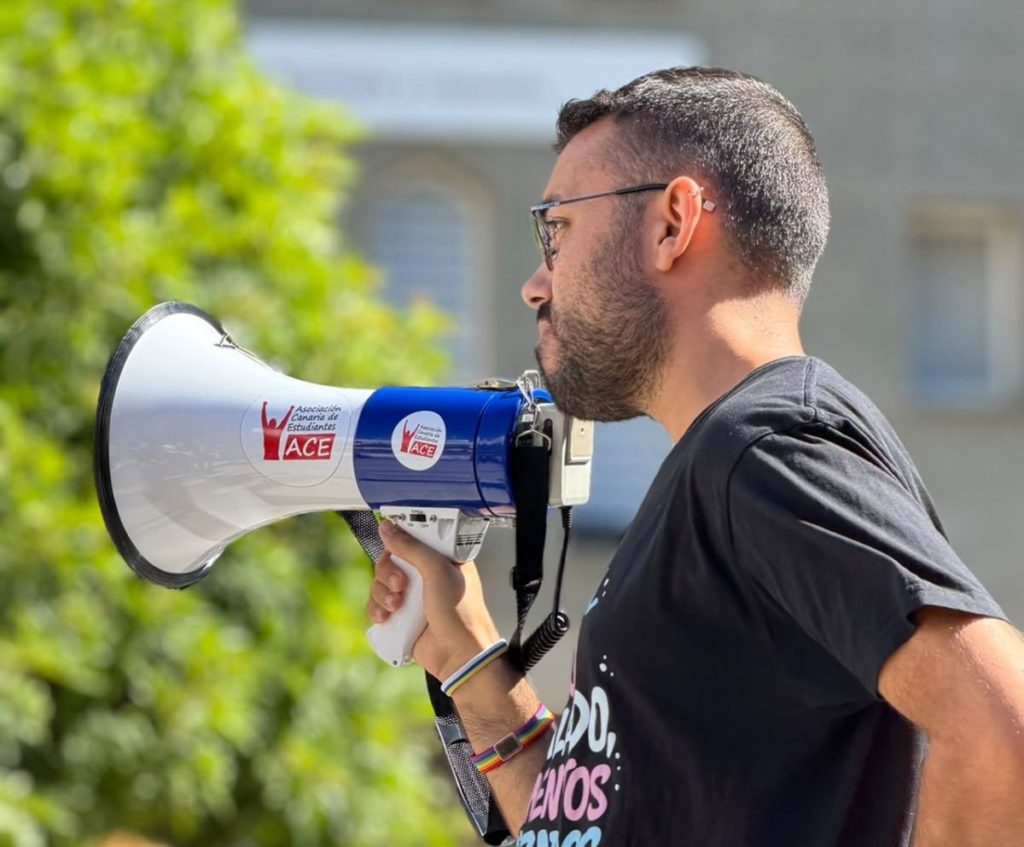 El director del Aula Cultural de Diversidad LGTBIQ+, Sergio Siverio. | DA