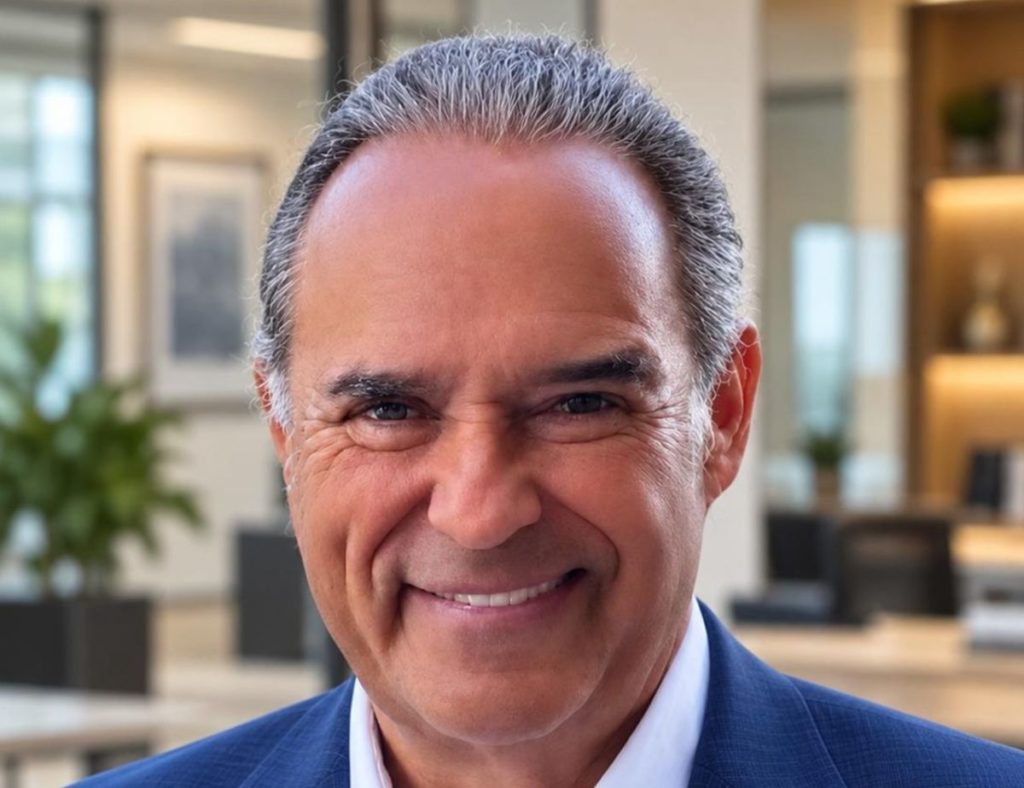 Juan Vallecillo. 