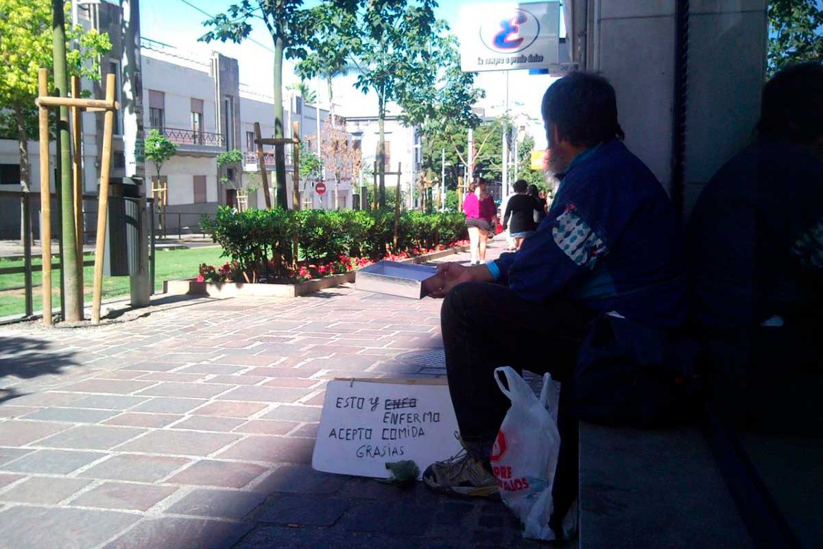 Comida y vivienda absorben el 83% de la ayuda a familias vulnerables de Santa Cruz