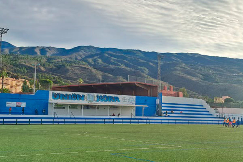 El Unión Isora denuncia carencias en su campo y reclama seis obras