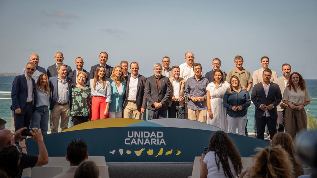 CC, Primero Canarias y una veintena de fuerzas acuerdan su unidad para defender "los intereses de las islas" en Madrid