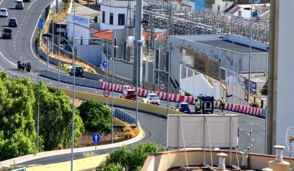 Corte en la TF-5: la Guardia Civil vuelve al lugar del accidente mortal para seguir investigando
