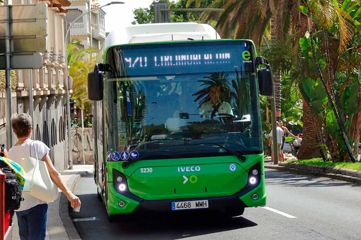 Atención al cambio de hora: Titsa modifica los horarios de 12 líneas de guagua en Tenerife