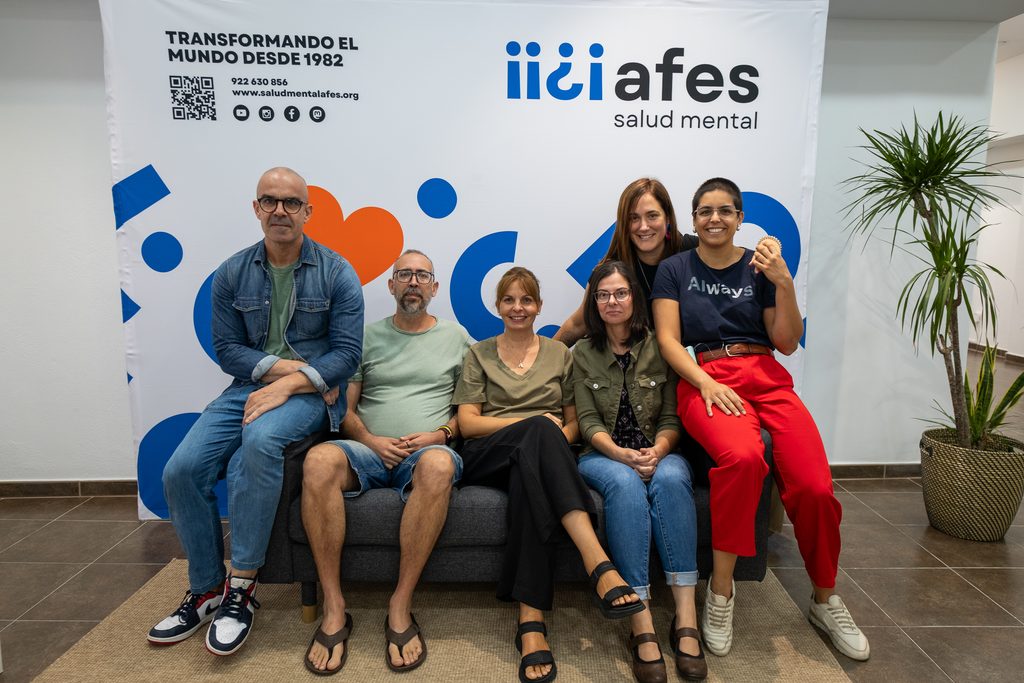 El grito de los jóvenes de Tenerife sobre su salud mental: “Me dan cita para dentro de seis meses o me ignoran”