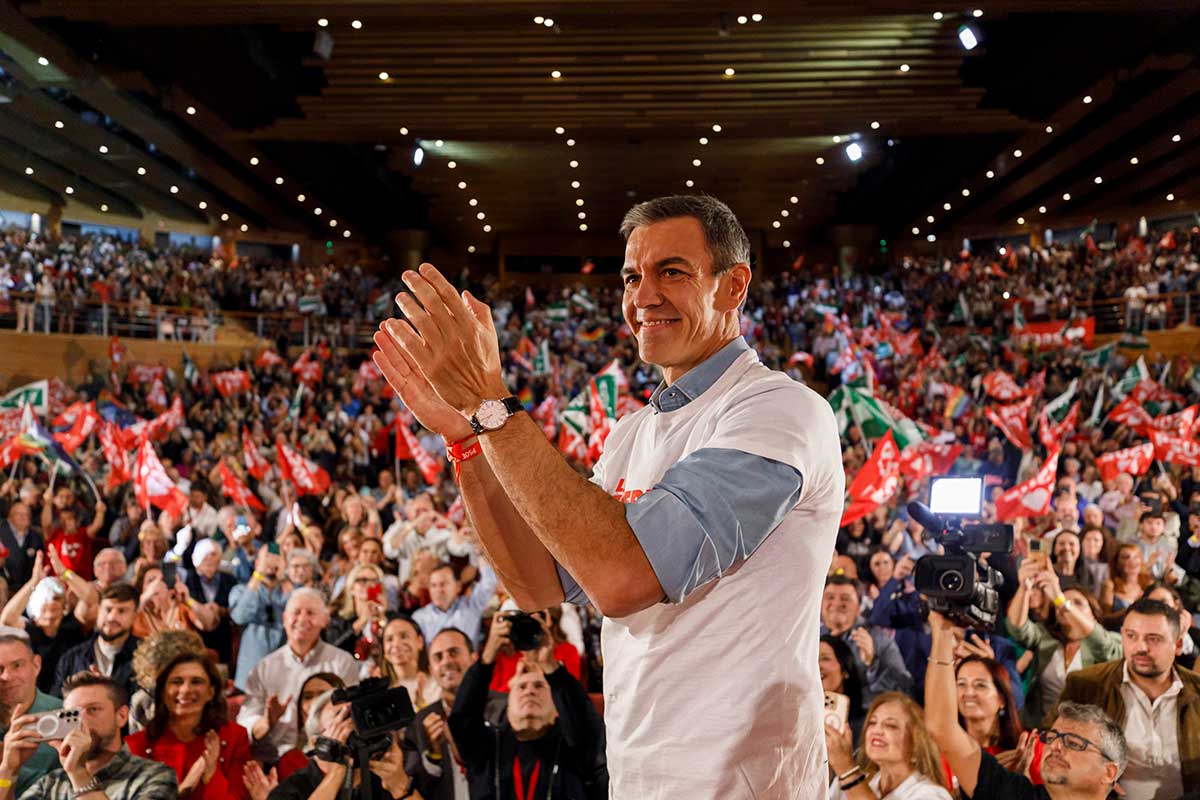 Sánchez: "Feijóo es el envoltorio, pero Abascal es el regalo y hay regalos que no merece la pena abrir"