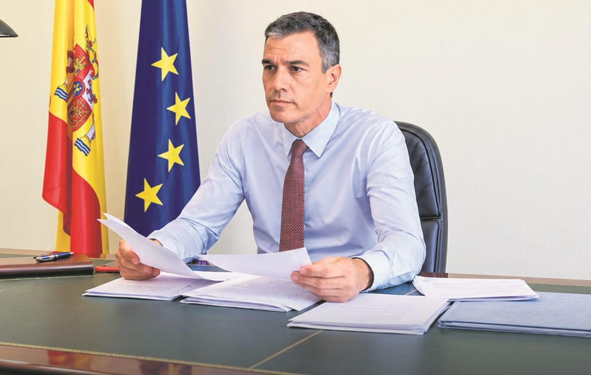 Sánchez afronta un lunes decisivo con las elecciones sobre la mesa